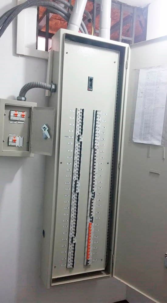 Tableros eléctricos en Perú • IEMA PERU SAC
